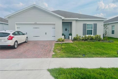 House in Haines City, Florida 4 bedrooms, 158.21 sq.m. № 1747226 - photo 1