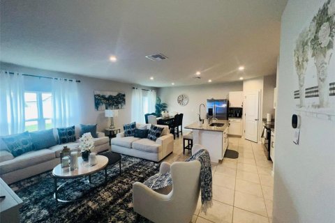 House in Haines City, Florida 4 bedrooms, 158.21 sq.m. № 1747226 - photo 10