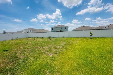 House in Haines City, Florida 4 bedrooms, 158.21 sq.m. № 1747226 - photo 17