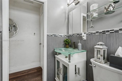 Villa ou maison à vendre à Deerfield Beach, Floride: 2 chambres, 110.55 m2 № 2066402 - photo 20