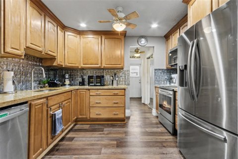 Villa ou maison à vendre à Deerfield Beach, Floride: 2 chambres, 110.55 m2 № 2066402 - photo 16