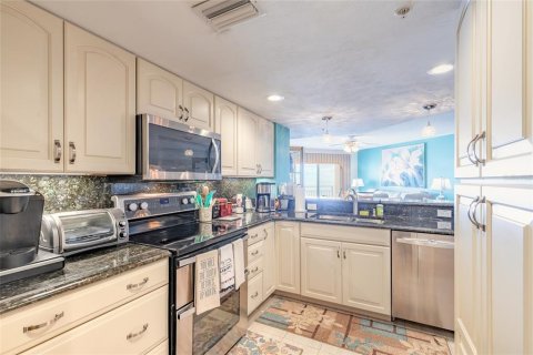 Купить кондоминиум в Дейтона-Бич, Флорида 5 комнат, 128.58м2, № 1526789 - фото 10