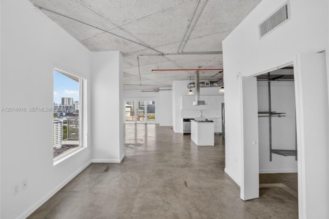 Copropriété à louer à Miami, Floride: 2 chambres, 92.34 m2 № 2076048 - photo 6