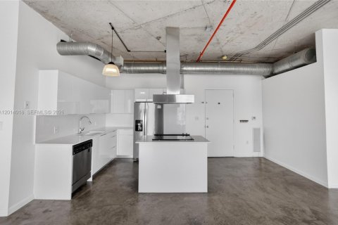 Copropriété à louer à Miami, Floride: 2 chambres, 92.34 m2 № 2076048 - photo 4