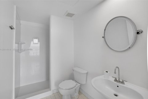 Copropriété à louer à Miami, Floride: 2 chambres, 92.34 m2 № 2076048 - photo 12