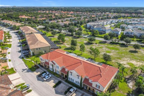Adosado en venta en Davenport, Florida, 4 dormitorios, 202.9 m2 № 1919022 - foto 5