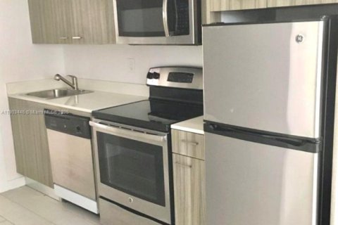 Condo in Miami Beach, Florida, 1 bedroom  № 1954743 - photo 4