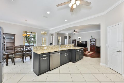 House in Apollo Beach, Florida 4 bedrooms, 302.49 sq.m. № 2228054 - photo 10