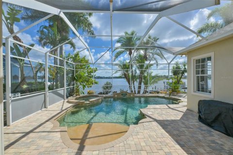 House in Apollo Beach, Florida 4 bedrooms, 302.49 sq.m. № 2228054 - photo 4
