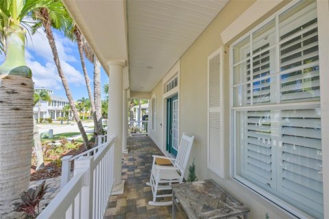 House in Apollo Beach, Florida 4 bedrooms, 302.49 sq.m. № 2228054 - photo 7