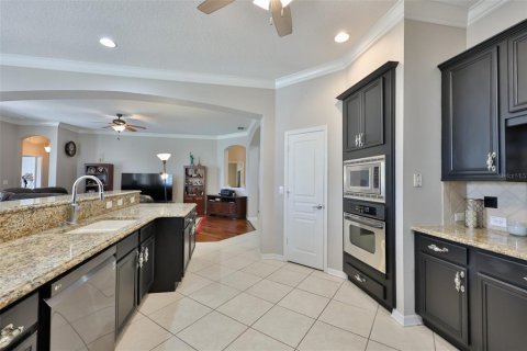 House in Apollo Beach, Florida 4 bedrooms, 302.49 sq.m. № 2228054 - photo 14