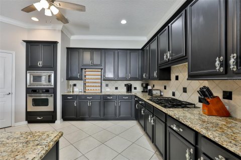 House in Apollo Beach, Florida 4 bedrooms, 302.49 sq.m. № 2228054 - photo 12