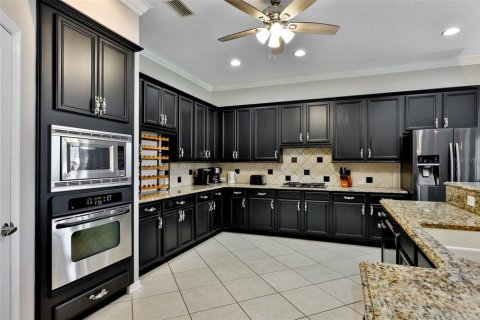 House in Apollo Beach, Florida 4 bedrooms, 302.49 sq.m. № 2228054 - photo 11