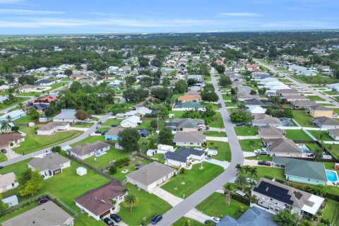 Casa en venta en Port St. Lucie, Florida, 4 dormitorios, 198.25 m2 № 2384557 - foto 23