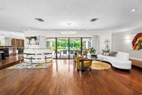 House in Davie, Florida 5 bedrooms, 363.34 sq.m. № 1762913 - photo 11