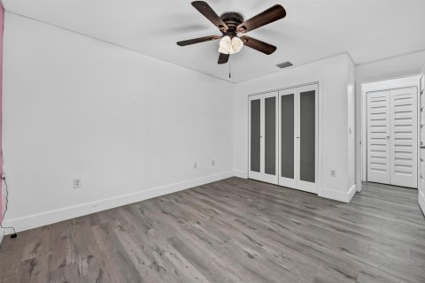 House in Miramar, Florida 4 bedrooms, 232.63 sq.m. № 2191926 - photo 30