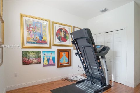 Townhouse in Miami, Florida 3 bedrooms, 176.51 sq.m. № 2041846 - photo 21