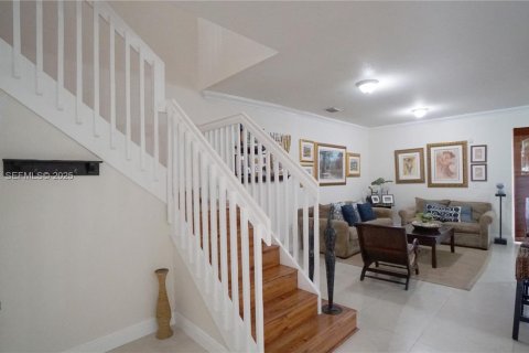 Townhouse in Miami, Florida 3 bedrooms, 176.51 sq.m. № 2041846 - photo 9