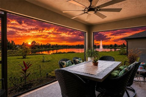 House in Parrish, Florida 3 bedrooms, 183.02 sq.m. № 2339185 - photo 3