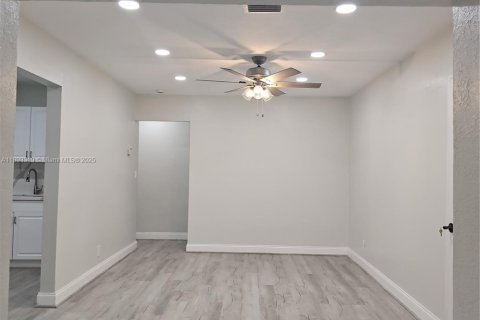 Villa ou maison à vendre à Fort Lauderdale, Floride: 3 chambres, 102.56 m2 № 1945265 - photo 8