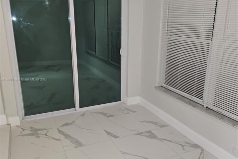 Villa ou maison à vendre à Fort Lauderdale, Floride: 3 chambres, 102.56 m2 № 1945265 - photo 15