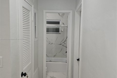 Villa ou maison à vendre à Fort Lauderdale, Floride: 3 chambres, 102.56 m2 № 1945265 - photo 7