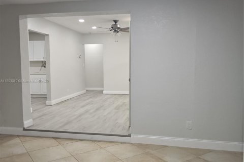 Villa ou maison à vendre à Fort Lauderdale, Floride: 3 chambres, 102.56 m2 № 1945265 - photo 18