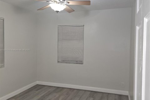 Villa ou maison à vendre à Fort Lauderdale, Floride: 3 chambres, 102.56 m2 № 1945265 - photo 11