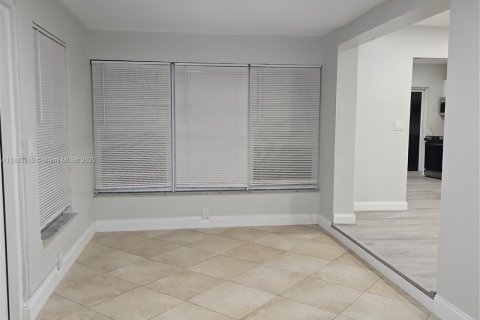 Villa ou maison à vendre à Fort Lauderdale, Floride: 3 chambres, 102.56 m2 № 1945265 - photo 16