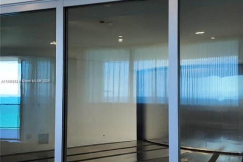 Copropriété à vendre à Sunny Isles Beach, Floride: 4 chambres, 292.64 m2 № 2039826 - photo 24