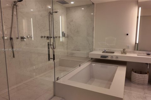 Copropriété à vendre à Sunny Isles Beach, Floride: 4 chambres, 292.64 m2 № 2039826 - photo 11