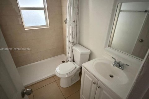 Copropriété à louer à Hialeah, Floride: 2 chambres, 87.14 m2 № 2041619 - photo 3