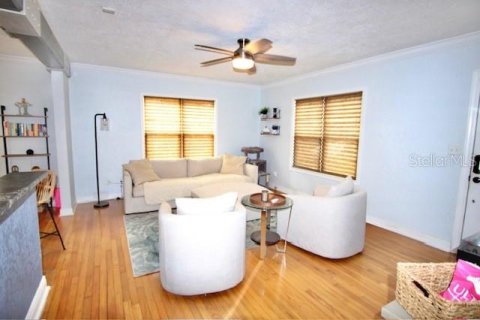 House in Orlando, Florida 2 bedrooms, 134.62 sq.m. № 1810563 - photo 4