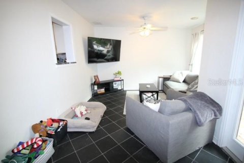 House in Orlando, Florida 2 bedrooms, 134.62 sq.m. № 1810563 - photo 10