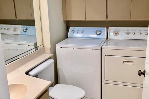 Купить таунхаус в Ривьера-Бич, Флорида 2 спальни, 114.83м2, № 2026494 - фото 12