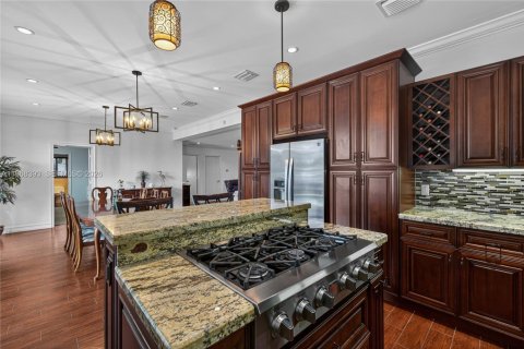 House in Pompano Beach, Florida 4 bedrooms, 183.48 sq.m. № 2030516 - photo 29