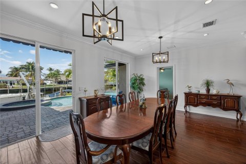 House in Pompano Beach, Florida 4 bedrooms, 183.48 sq.m. № 2030516 - photo 18