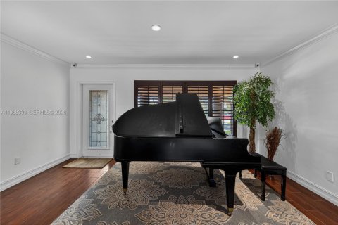 House in Pompano Beach, Florida 4 bedrooms, 183.48 sq.m. № 2030516 - photo 14