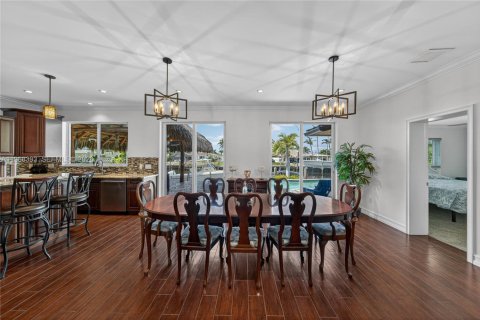 House in Pompano Beach, Florida 4 bedrooms, 183.48 sq.m. № 2030516 - photo 16