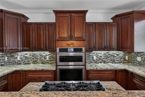 House in Pompano Beach, Florida 4 bedrooms, 183.48 sq.m. № 2030516 - photo 28