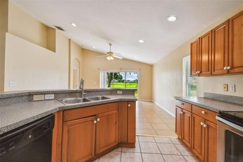 House in Palmetto, Florida 4 bedrooms, 194.17 sq.m. № 1881238 - photo 12