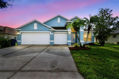 House in Palmetto, Florida 4 bedrooms, 194.17 sq.m. № 1881238 - photo 1