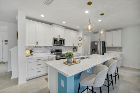 Villa ou maison à vendre à Davenport, Floride: 4 chambres, 269.7 m2 № 2339197 - photo 12