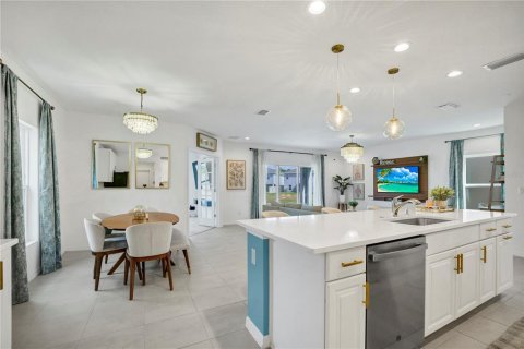 Villa ou maison à vendre à Davenport, Floride: 4 chambres, 269.7 m2 № 2339197 - photo 16
