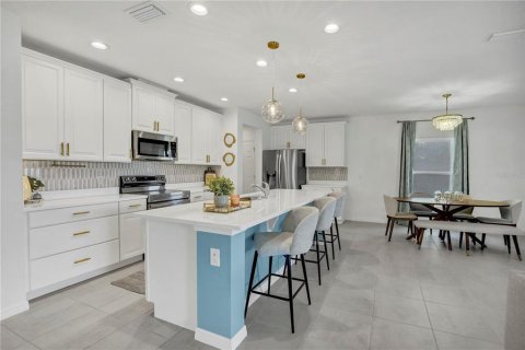 Villa ou maison à vendre à Davenport, Floride: 4 chambres, 269.7 m2 № 2339197 - photo 13