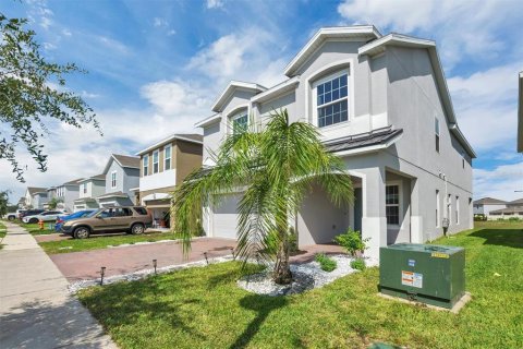Villa ou maison à vendre à Davenport, Floride: 4 chambres, 269.7 m2 № 2339197 - photo 2