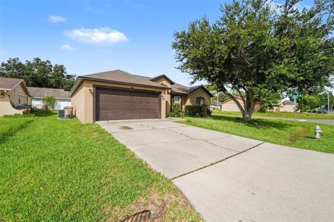 Casa en venta en Kissimmee, Florida, 4 dormitorios, 160.72 m2 № 2203514 - foto 2