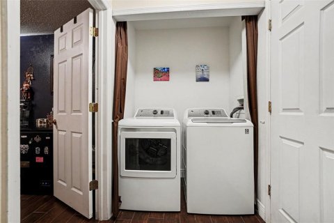 Casa en venta en Kissimmee, Florida, 4 dormitorios, 160.72 m2 № 2203514 - foto 28