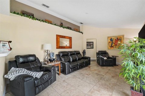 Casa en venta en Kissimmee, Florida, 4 dormitorios, 160.72 m2 № 2203514 - foto 8