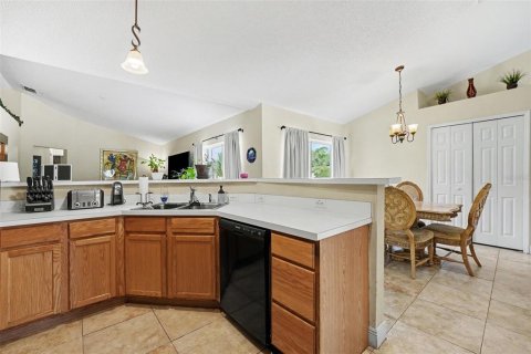 Casa en venta en Kissimmee, Florida, 4 dormitorios, 160.72 m2 № 2203514 - foto 13